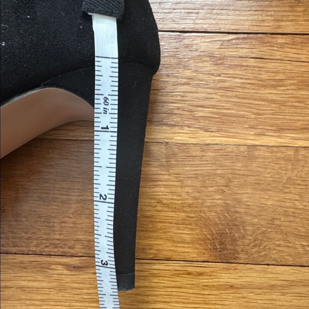 Pointed toe Booties - Picture 8 of 9